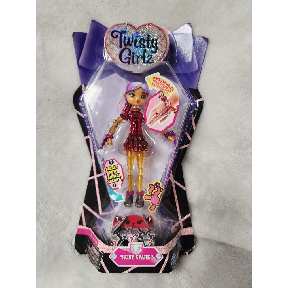 NIB TWISTY GIRLZ Series 2 *RUBY* With Secret Pet Box toy Make bracelet crafts
